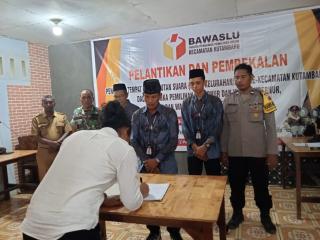 Kapolres Langkat Hadiri Pengukuhan Penambahan Masa Jabatan Kades